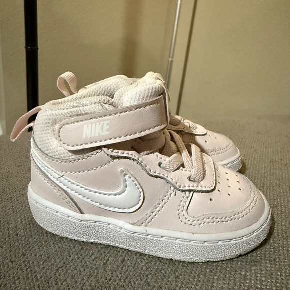 SOLD* Nike Kids Sneakers - Light Pink and White - Picture 1 of 5